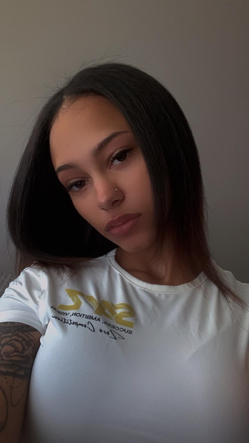 SaVz Zero " Small White & Gold" (Croptop)